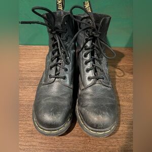 Dr. Martens 1460 Pascal Virginia Boots